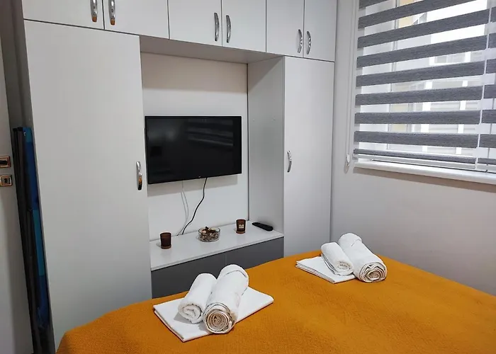 Apartment White Pearl &