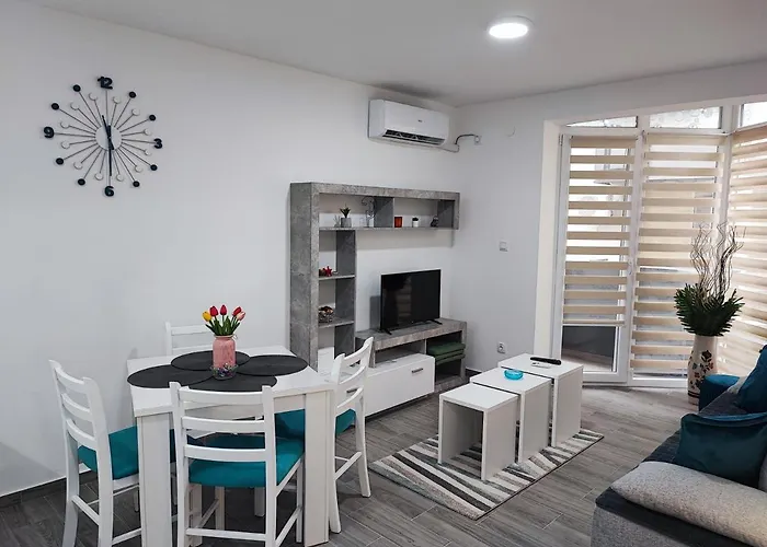 White Pearl & Apartment