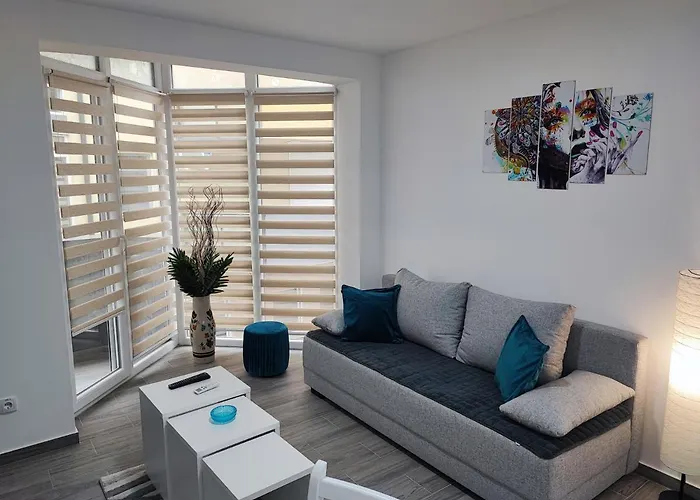 White Pearl & Apartment