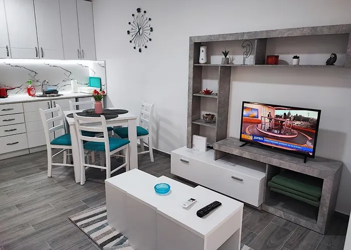 White Pearl & Apartment